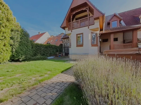 Eladó Ház Kecskemét 178 m2 