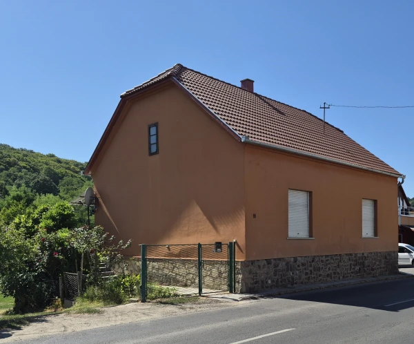 Eladó Ház Komló 110 m2 