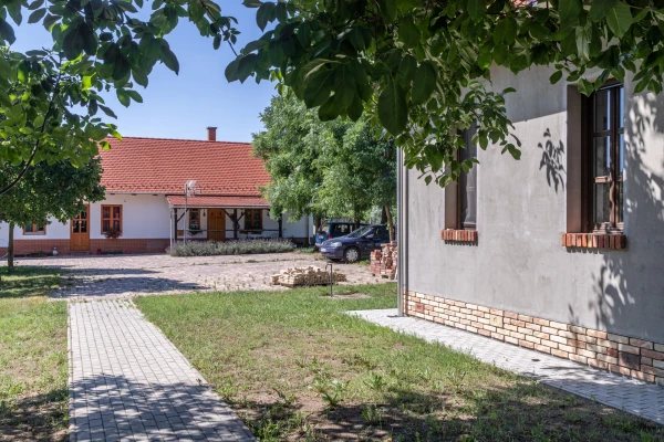 Eladó Telek Jászberény 104743 m2 