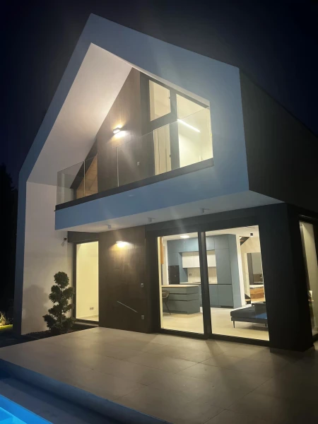 Eladó Nyaraló Zamárdi 160 m2 