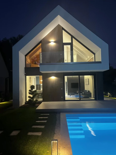 Eladó Nyaraló Zamárdi 160 m2 
