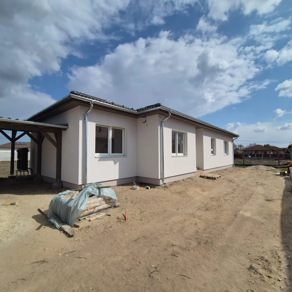 Eladó Ház Kecskemét 98 m2 