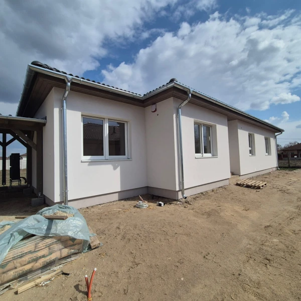 Eladó Ház Kecskemét 98 m2 
