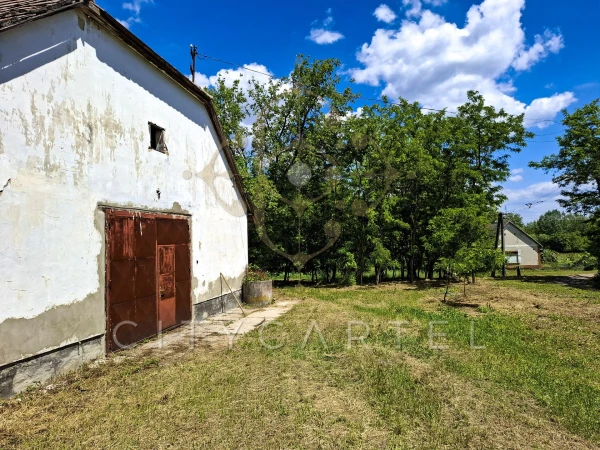 Eladó Telek Bölcske 3225 m2 