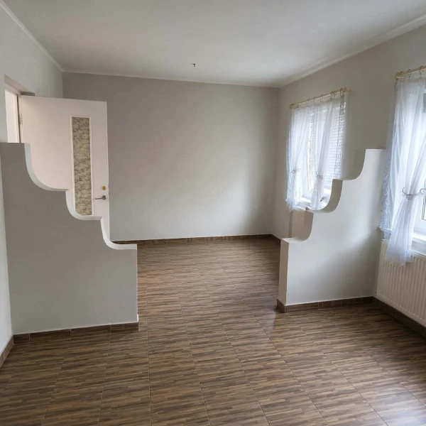 Eladó Ház Szolnok 90 m2 