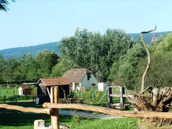 Eladó Telek Tatabánya 10000 m2 