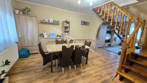 Eladó Lakás Békéscsaba 130 m2 