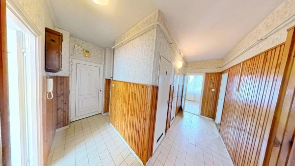 Eladó Lakás Veszprém 77 m2 