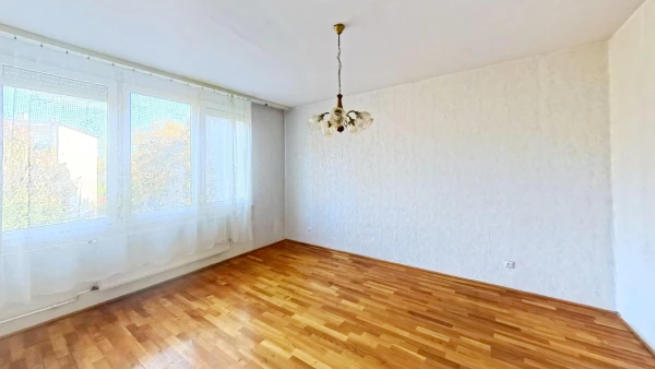 Eladó Lakás Veszprém 77 m2 