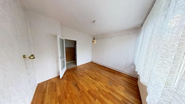 Eladó Lakás Veszprém 77 m2 