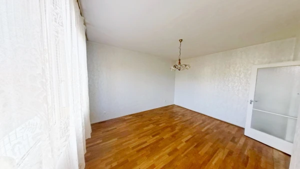 Eladó Lakás Veszprém 77 m2 