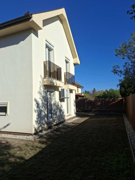 Eladó Ház Balatonvilágos 158 m2 