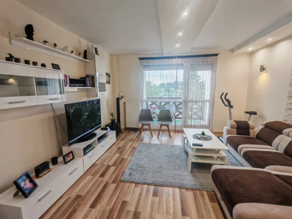 Eladó Lakás Szécsény 52 m2 