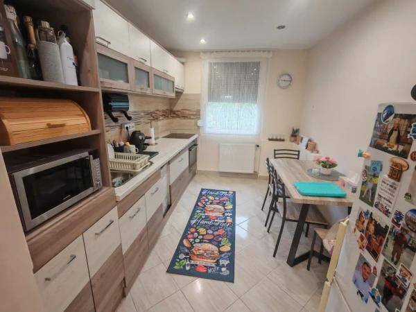 Eladó Lakás Szécsény 52 m2 