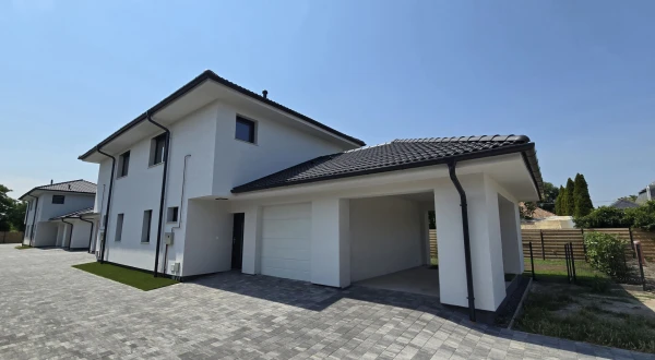 Eladó Ház Siófok 284 m2 