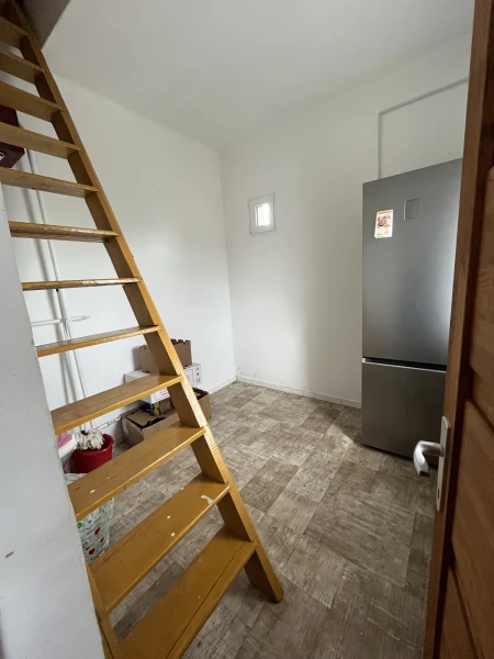 Eladó Ház Dány 180 m2 