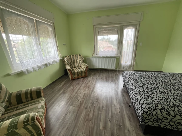 Eladó Ház Dány 180 m2 
