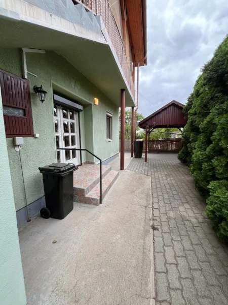 Eladó Ház Dány 180 m2 