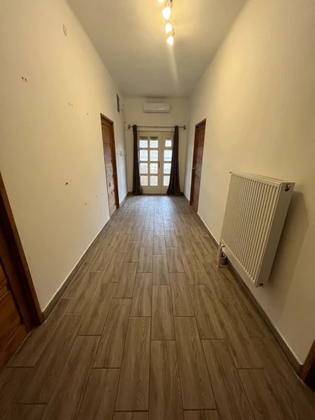 Eladó Ház Dány 180 m2 