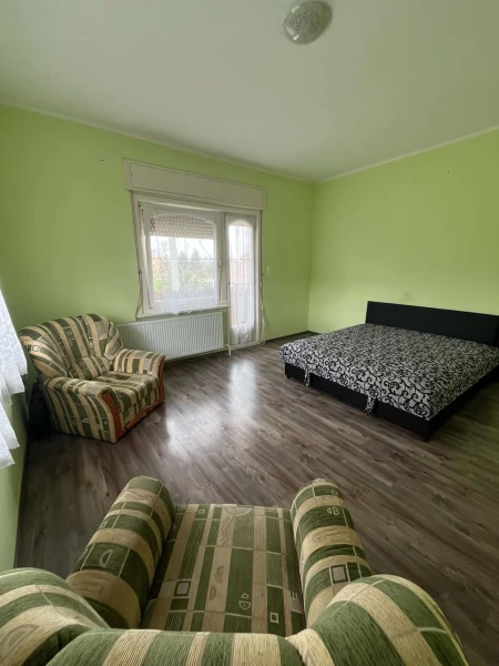 Eladó Ház Dány 180 m2 