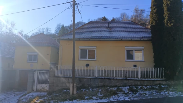 Eladó Ház Somoskőújfalu 79 m2 