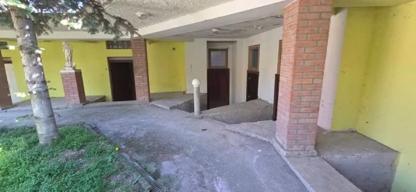 Eladó Ház Szanda 250 m2 