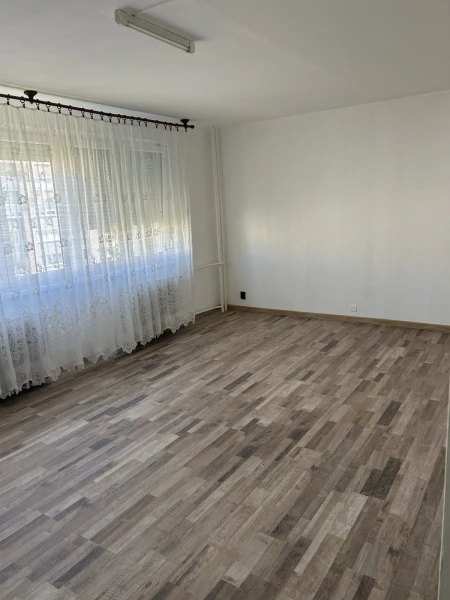 Eladó Lakás Szolnok 49 m2 