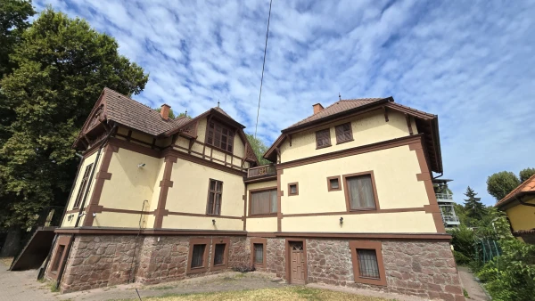 Eladó Ház Siófok 432 m2 
