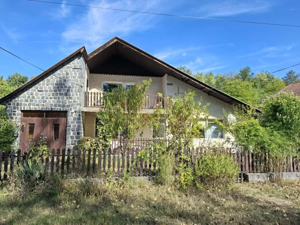 Eladó Ház Etes 190 m2 