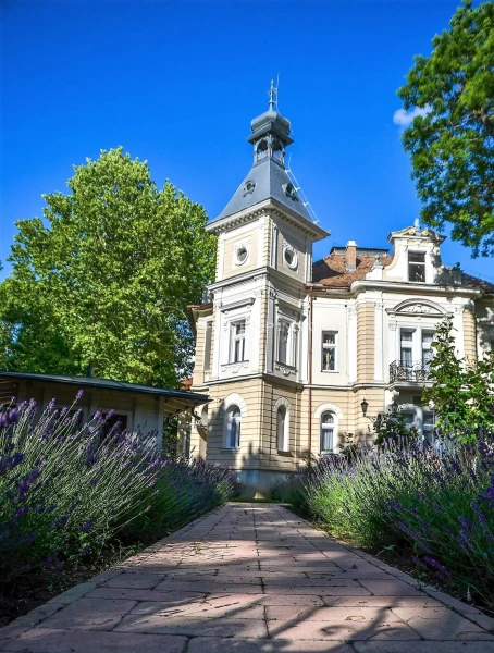 Eladó Ház Siófok 642 m2 
