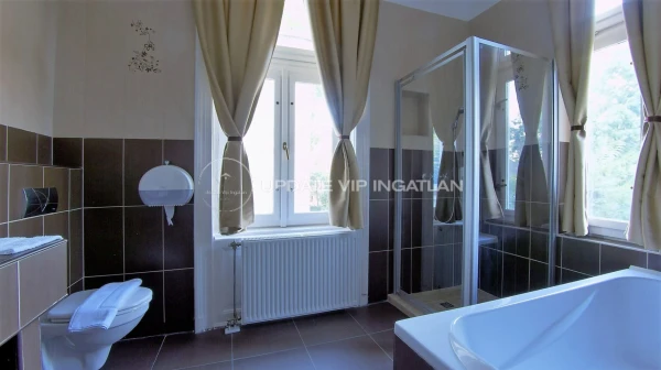Eladó Ház Siófok 642 m2 
